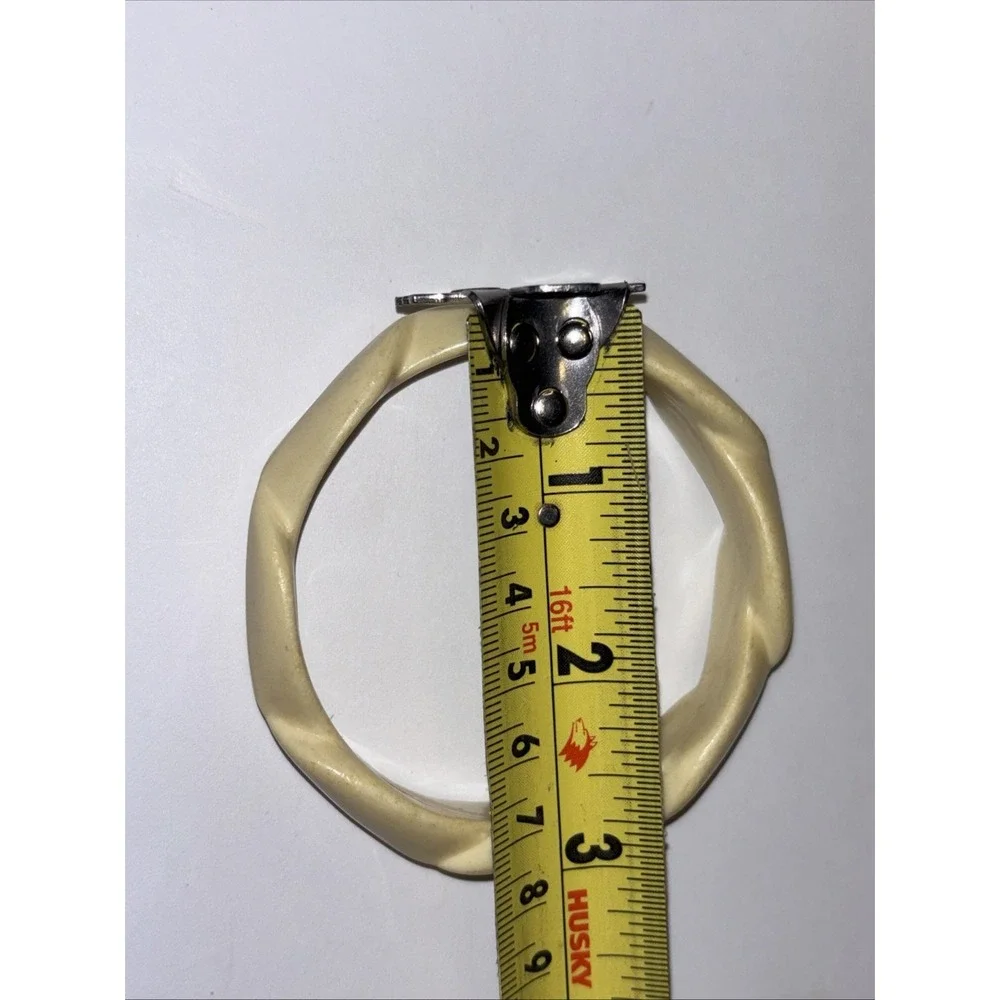 Vintage Cream Plastic Twisted Bangle Bracelet